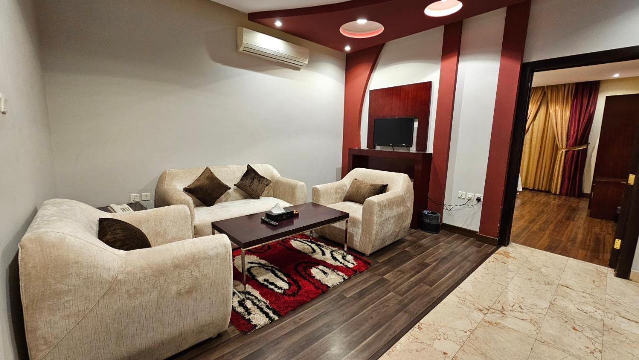 Raoum Inn Buraydah Екстер'єр фото